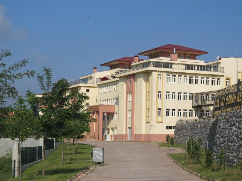 Şile Oya-Ali Osman Keçici Anadolu Öğretmen Lisesi kampüs fotoğrafı