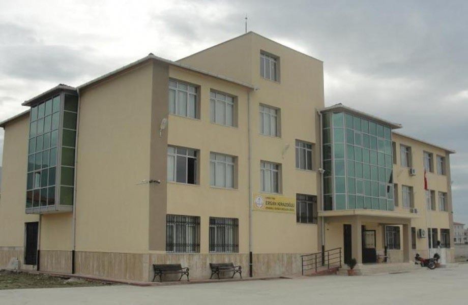 Tire Ersan Kirazoğlu Anadolu Sağlık Meslek Lisesi kampüs fotoğrafı