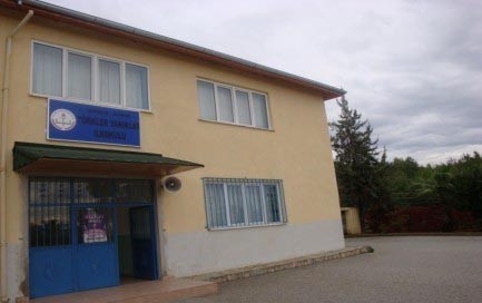 Türkler Yanıklar İlkokulu kampüs fotoğrafı