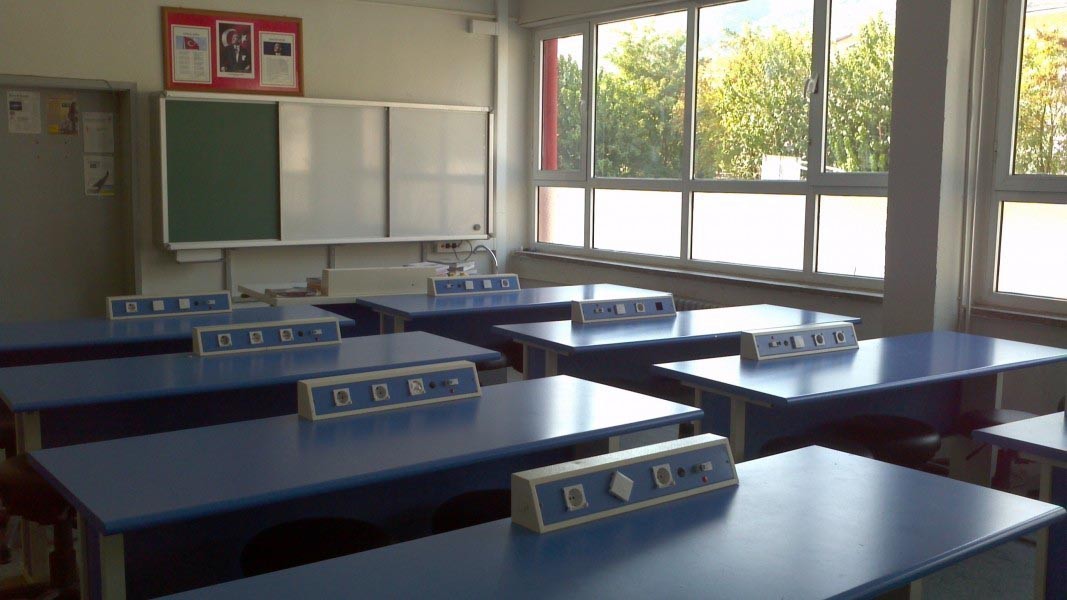 Ulfet Onart Anadolu Lisesi kampüs fotoğrafı
