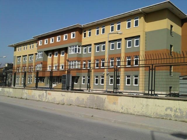 Ümraniye Merkez Anadolu Lisesi kampüs fotoğrafı