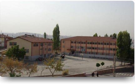 Mamak Yavuz Sultan Selim Ortaokulu kampüs fotoğrafı